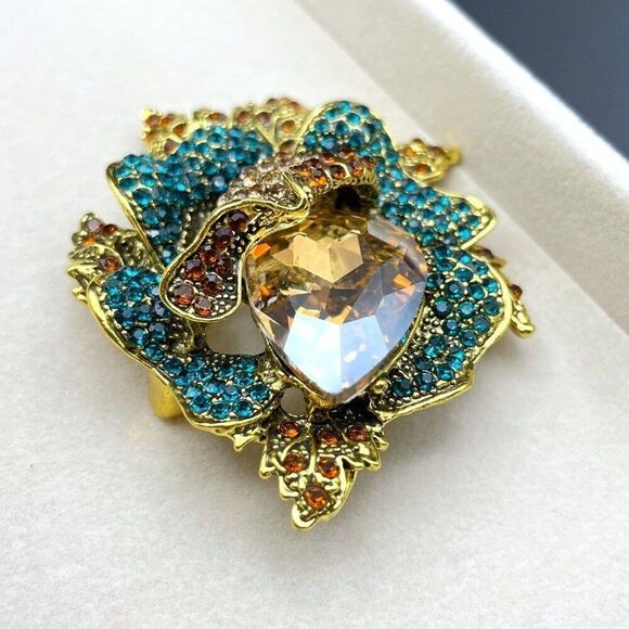 Yellow Gold with Topaz and Aquamarine Crystal Corsage Flower Pin Back Brooch - Picture 8 of 11